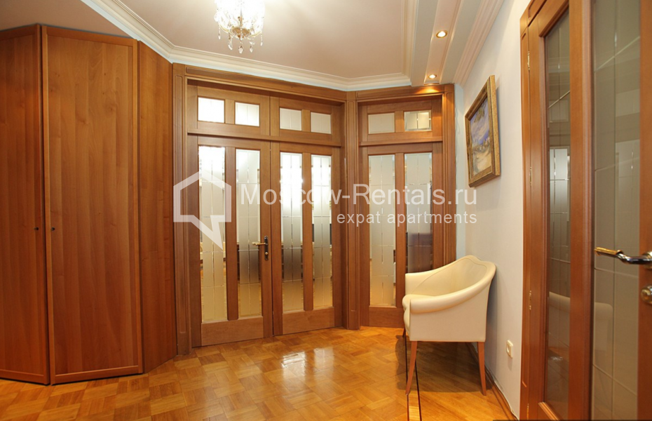 Photo #12 4-room (3 BR) apartment for <a href="http://moscow-rentals.ru/en/articles/long-term-rent" target="_blank">a long-term</a> rent
 in Russia, Moscow, Lukov lane, 7