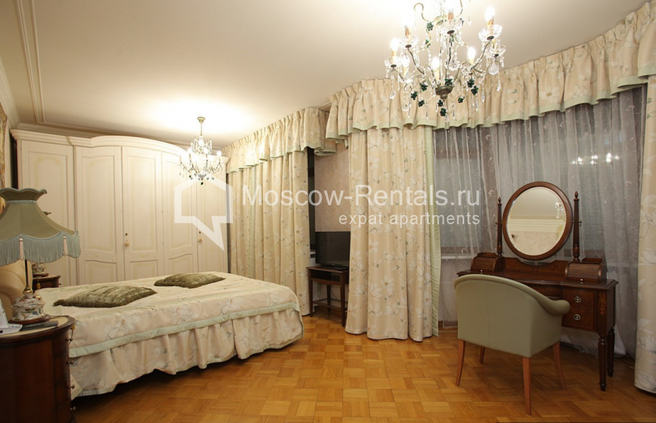 Photo #10 4-room (3 BR) apartment for <a href="http://moscow-rentals.ru/en/articles/long-term-rent" target="_blank">a long-term</a> rent
 in Russia, Moscow, Lukov lane, 7
