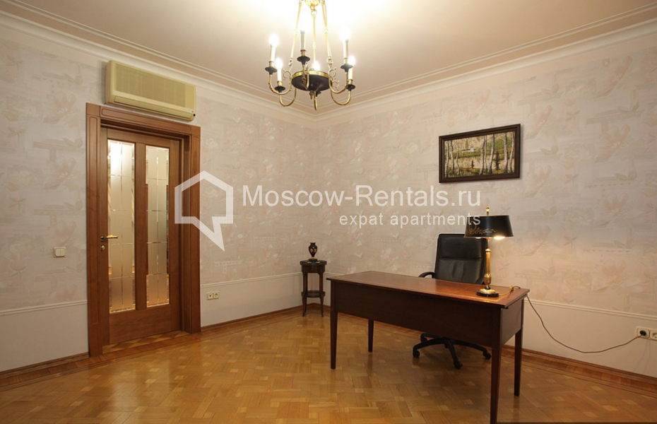 Photo #17 4-room (3 BR) apartment for <a href="http://moscow-rentals.ru/en/articles/long-term-rent" target="_blank">a long-term</a> rent
 in Russia, Moscow, Lukov lane, 7