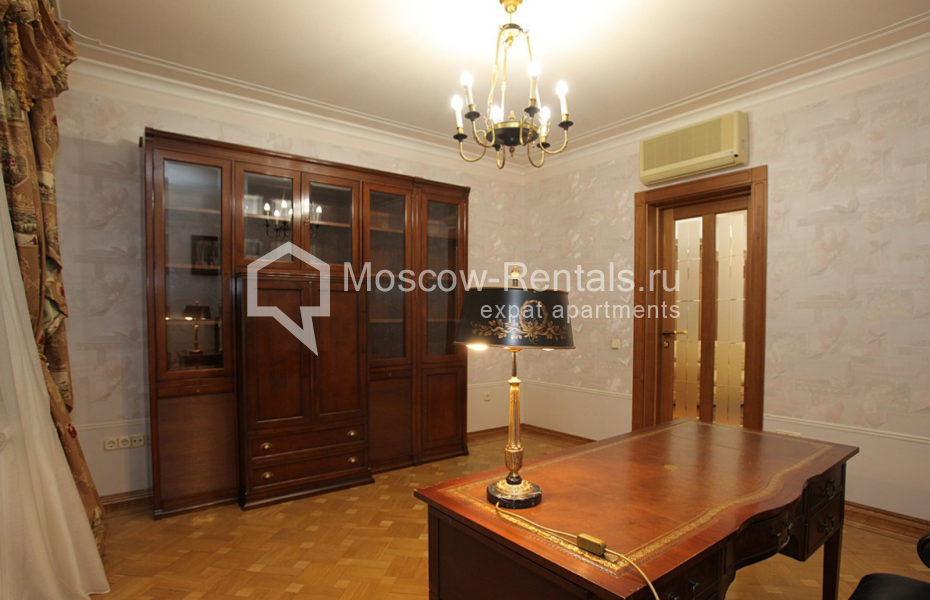 Photo #19 4-room (3 BR) apartment for <a href="http://moscow-rentals.ru/en/articles/long-term-rent" target="_blank">a long-term</a> rent
 in Russia, Moscow, Lukov lane, 7