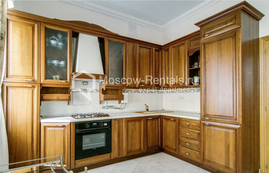Photo #5 5-room (4 BR) apartment for <a href="http://moscow-rentals.ru/en/articles/long-term-rent" target="_blank">a long-term</a> rent
 in Russia, Moscow, Maroseika str, 9/2 С 8