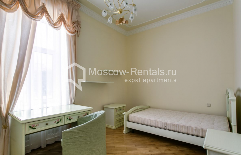 Photo #18 5-room (4 BR) apartment for <a href="http://moscow-rentals.ru/en/articles/long-term-rent" target="_blank">a long-term</a> rent
 in Russia, Moscow, Maroseika str, 9/2 С 8