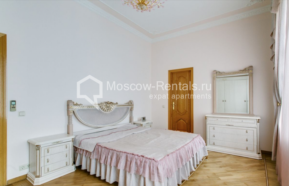 Photo #13 5-room (4 BR) apartment for <a href="http://moscow-rentals.ru/en/articles/long-term-rent" target="_blank">a long-term</a> rent
 in Russia, Moscow, Maroseika str, 9/2 С 8