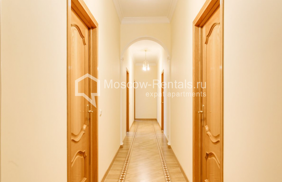 Photo #28 5-room (4 BR) apartment for <a href="http://moscow-rentals.ru/en/articles/long-term-rent" target="_blank">a long-term</a> rent
 in Russia, Moscow, Maroseika str, 9/2 С 8