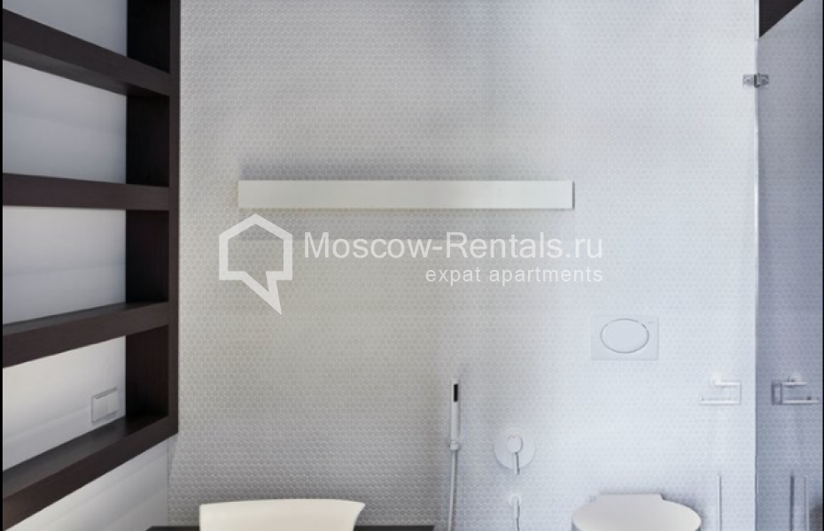 Photo #21 4-room (3 BR) apartment for <a href="http://moscow-rentals.ru/en/articles/long-term-rent" target="_blank">a long-term</a> rent
 in Russia, Moscow, Bolshoi Spasoglinishchevsky lane, 6/1
