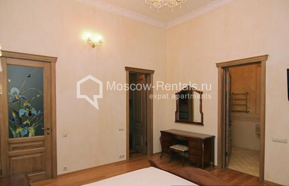 Photo #7 5-room (4 BR) apartment for <a href="http://moscow-rentals.ru/en/articles/long-term-rent" target="_blank">a long-term</a> rent
 in Russia, Moscow, Solyanka str, 1/2