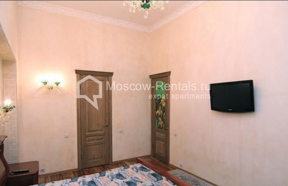 Photo #11 5-room (4 BR) apartment for <a href="http://moscow-rentals.ru/en/articles/long-term-rent" target="_blank">a long-term</a> rent
 in Russia, Moscow, Solyanka str, 1/2