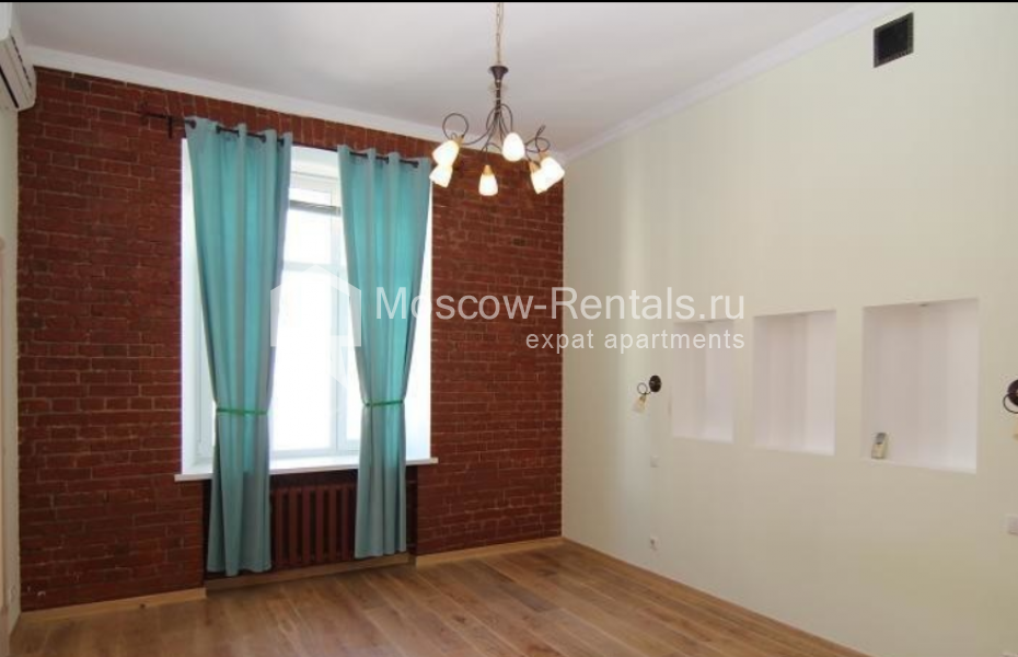 Photo #9 3-room (2 BR) apartment for <a href="http://moscow-rentals.ru/en/articles/long-term-rent" target="_blank">a long-term</a> rent
 in Russia, Moscow, Solyanka str, 1/2 С 2