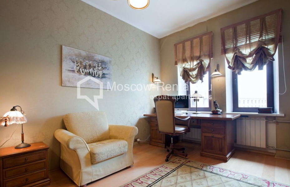 Photo #8 2-room (1 BR) apartment for <a href="http://moscow-rentals.ru/en/articles/long-term-rent" target="_blank">a long-term</a> rent
 in Russia, Moscow, Smolenskaya-Sennaya sq, 27С1