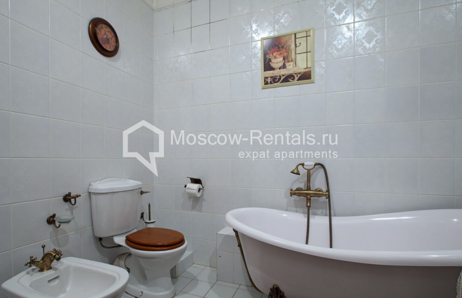Photo #11 2-room (1 BR) apartment for <a href="http://moscow-rentals.ru/en/articles/long-term-rent" target="_blank">a long-term</a> rent
 in Russia, Moscow, Smolenskaya-Sennaya sq, 27С1