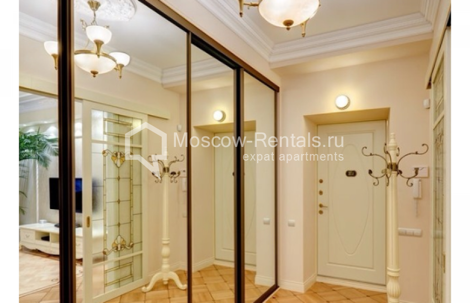Photo #4 2-room (1 BR) apartment for <a href="http://moscow-rentals.ru/en/articles/long-term-rent" target="_blank">a long-term</a> rent
 in Russia, Moscow, Sadovaya-Spasskaya str, 21/1