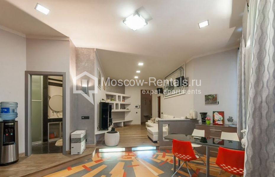 Photo #1 2-room (1 BR) apartment for <a href="http://moscow-rentals.ru/en/articles/long-term-rent" target="_blank">a long-term</a> rent
 in Russia, Moscow, Nikitskyi blv, 12