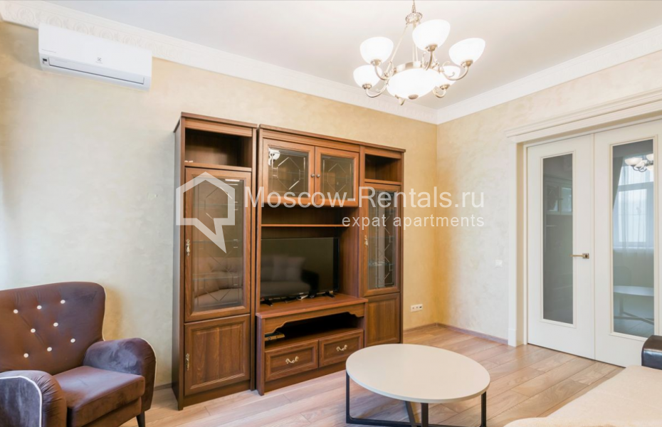 Photo #2 2-room (1 BR) apartment for <a href="http://moscow-rentals.ru/en/articles/long-term-rent" target="_blank">a long-term</a> rent
 in Russia, Moscow, 1st Brestskaya str, 33 С 2