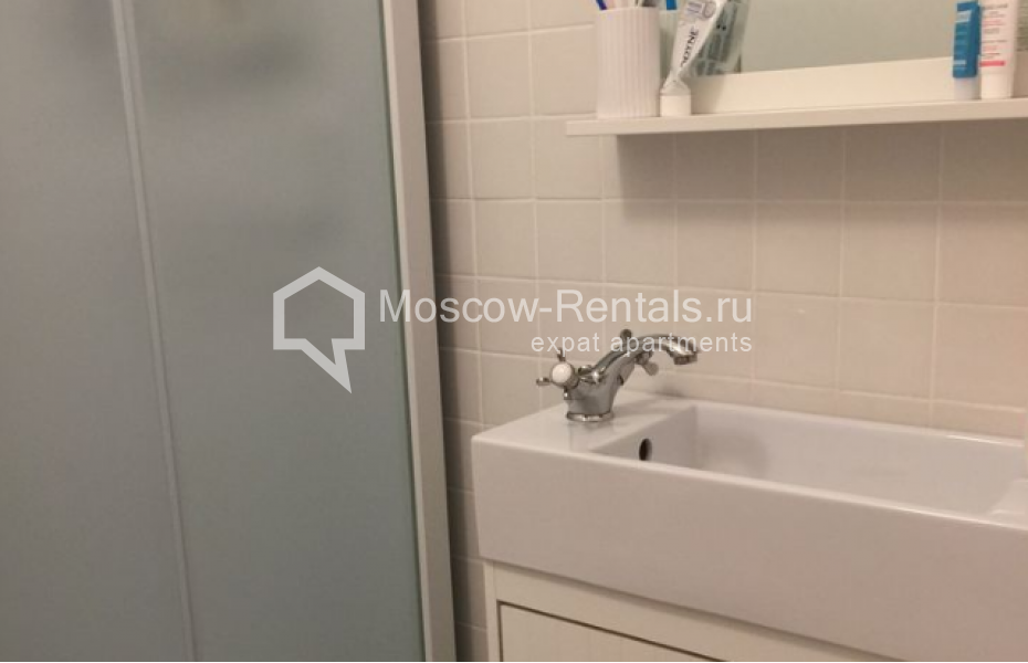 Photo #10 2-room (1 BR) apartment for <a href="http://moscow-rentals.ru/en/articles/long-term-rent" target="_blank">a long-term</a> rent
 in Russia, Moscow, Chistoprudnyi blv, 9 С 1
