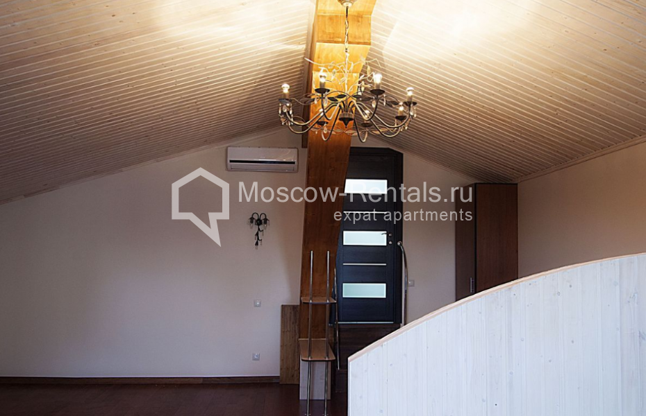 Photo #9 2-room (1 BR) apartment for <a href="http://moscow-rentals.ru/en/articles/long-term-rent" target="_blank">a long-term</a> rent
 in Russia, Moscow, Chistoprudnyi blv, 15С1