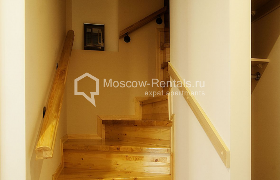 Photo #10 2-room (1 BR) apartment for <a href="http://moscow-rentals.ru/en/articles/long-term-rent" target="_blank">a long-term</a> rent
 in Russia, Moscow, Chistoprudnyi blv, 15С1