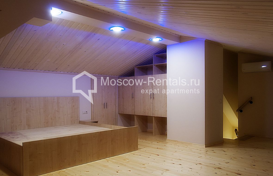 Photo #13 2-room (1 BR) apartment for <a href="http://moscow-rentals.ru/en/articles/long-term-rent" target="_blank">a long-term</a> rent
 in Russia, Moscow, Chistoprudnyi blv, 15С1