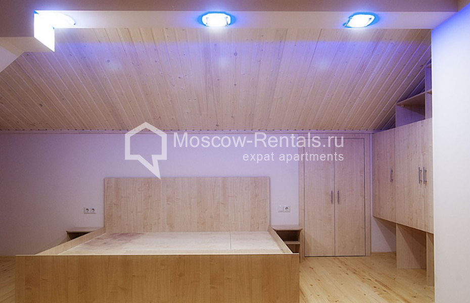 Photo #14 2-room (1 BR) apartment for <a href="http://moscow-rentals.ru/en/articles/long-term-rent" target="_blank">a long-term</a> rent
 in Russia, Moscow, Chistoprudnyi blv, 15С1