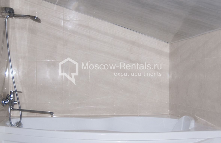 Photo #17 2-room (1 BR) apartment for <a href="http://moscow-rentals.ru/en/articles/long-term-rent" target="_blank">a long-term</a> rent
 in Russia, Moscow, Chistoprudnyi blv, 15С1