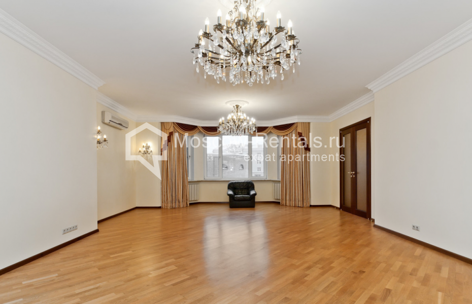 Photo #2 6-room (5 BR) apartment for <a href="http://moscow-rentals.ru/en/articles/long-term-rent" target="_blank">a long-term</a> rent
 in Russia, Moscow, Zoologicheskaya str, 30 С 2
