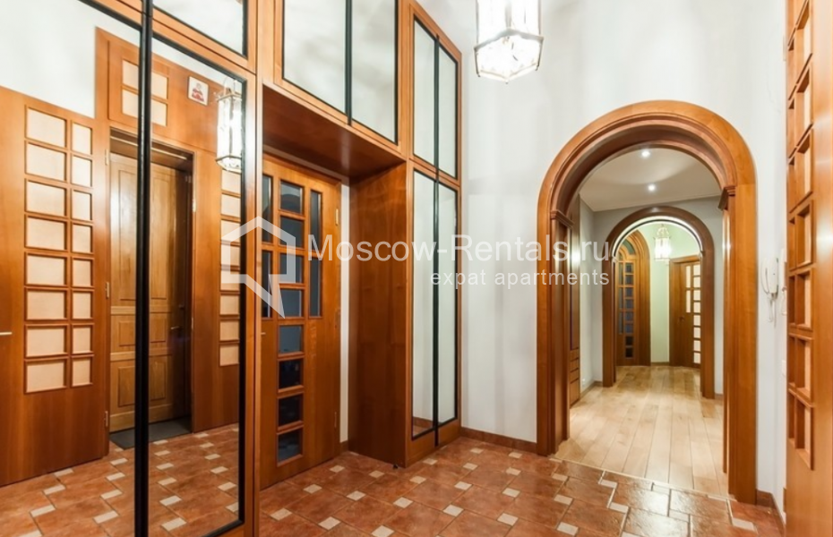 Photo #44 5-room (4 BR) apartment for <a href="http://moscow-rentals.ru/en/articles/long-term-rent" target="_blank">a long-term</a> rent
 in Russia, Moscow, Bolshoi Kharitonievsky lane, 14