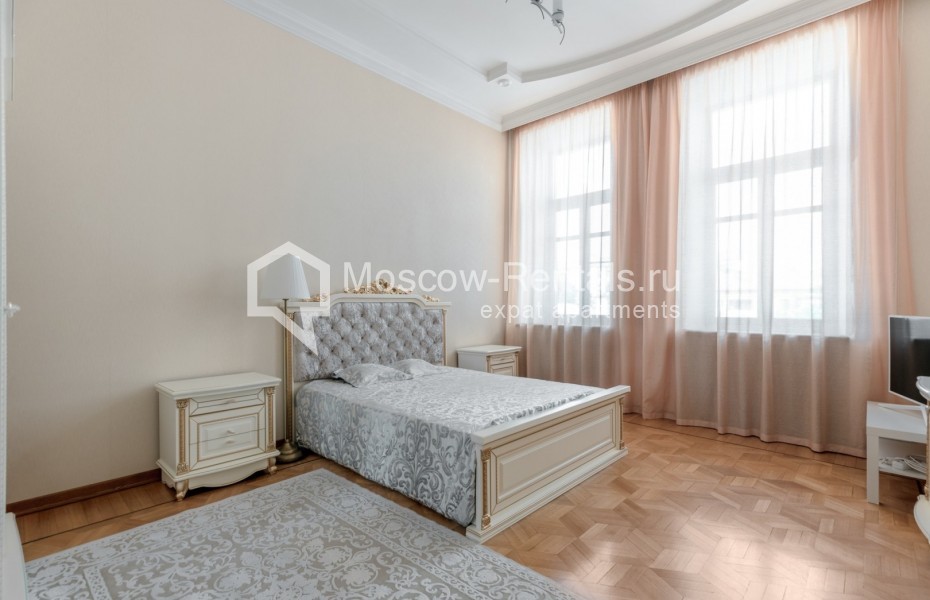 Photo #10 7-room (6 BR) apartment for <a href="http://moscow-rentals.ru/en/articles/long-term-rent" target="_blank">a long-term</a> rent
 in Russia, Moscow, Povarskaya str, 20