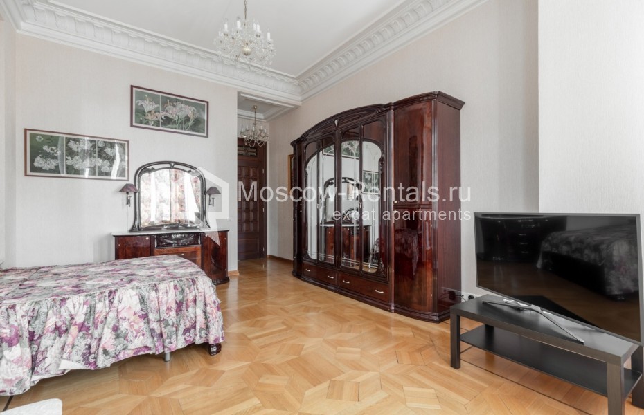 Photo #15 7-room (6 BR) apartment for <a href="http://moscow-rentals.ru/en/articles/long-term-rent" target="_blank">a long-term</a> rent
 in Russia, Moscow, Povarskaya str, 20