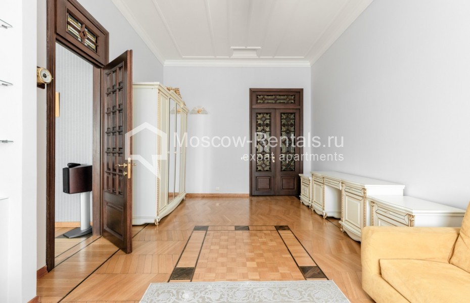 Photo #19 7-room (6 BR) apartment for <a href="http://moscow-rentals.ru/en/articles/long-term-rent" target="_blank">a long-term</a> rent
 in Russia, Moscow, Povarskaya str, 20