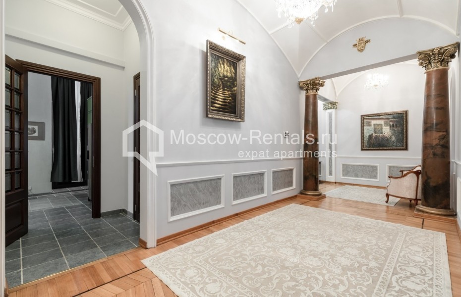 Photo #20 7-room (6 BR) apartment for <a href="http://moscow-rentals.ru/en/articles/long-term-rent" target="_blank">a long-term</a> rent
 in Russia, Moscow, Povarskaya str, 20