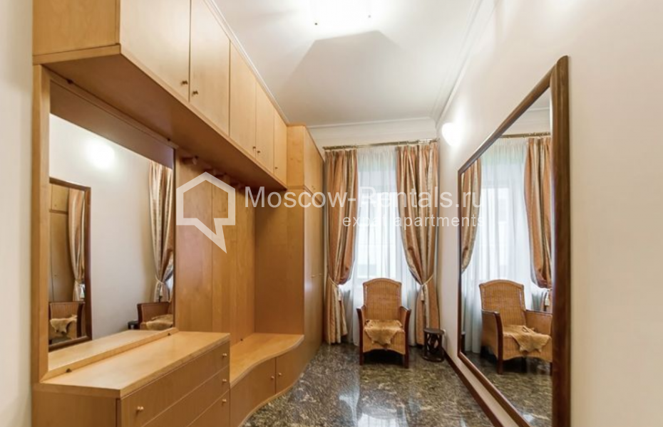 Photo #28 7-room (6 BR) apartment for <a href="http://moscow-rentals.ru/en/articles/long-term-rent" target="_blank">a long-term</a> rent
 in Russia, Moscow, Yakovoapostolskyi lane, 9 С 2