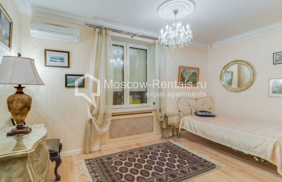 Photo #8 4-room (3 BR) apartment for <a href="http://moscow-rentals.ru/en/articles/long-term-rent" target="_blank">a long-term</a> rent
 in Russia, Moscow, Sadovaya-Kudrinskaya str, 8-10-12