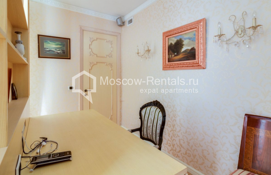 Photo #12 4-room (3 BR) apartment for <a href="http://moscow-rentals.ru/en/articles/long-term-rent" target="_blank">a long-term</a> rent
 in Russia, Moscow, Sadovaya-Kudrinskaya str, 8-10-12