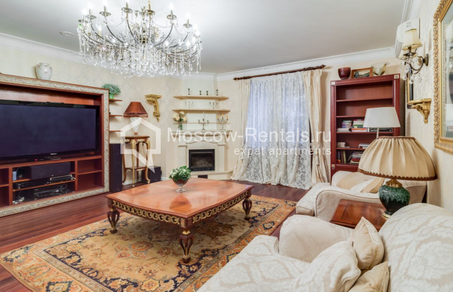 Photo #1 4-room (3 BR) apartment for <a href="http://moscow-rentals.ru/en/articles/long-term-rent" target="_blank">a long-term</a> rent
 in Russia, Moscow, Sadovaya-Kudrinskaya str, 8-10-12