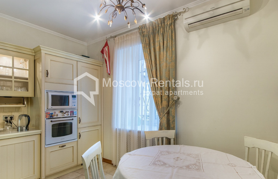 Photo #23 6-room (5 BR) apartment for <a href="http://moscow-rentals.ru/en/articles/long-term-rent" target="_blank">a long-term</a> rent
 in Russia, Moscow, 1st Basmannyi lane, 5/20 С 2
