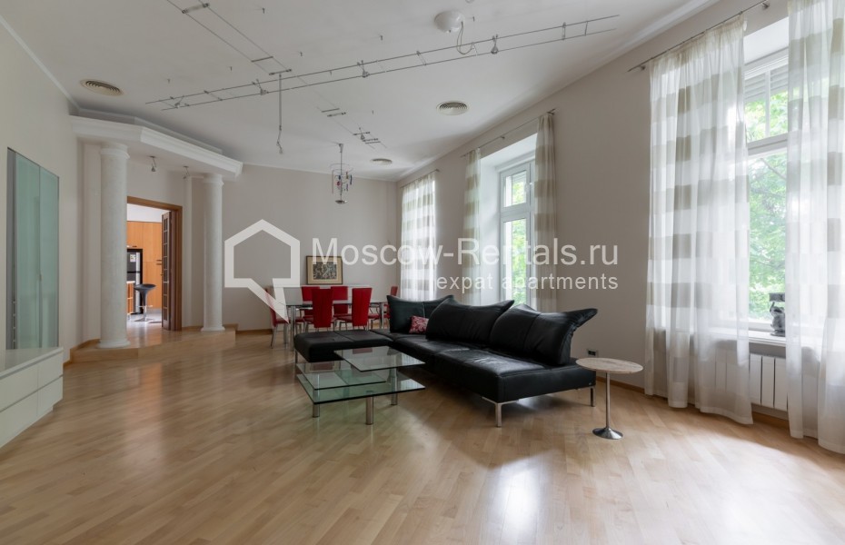 Photo #1 4-room (3 BR) apartment for <a href="http://moscow-rentals.ru/en/articles/long-term-rent" target="_blank">a long-term</a> rent
 in Russia, Moscow, Brusov lane, 1Б С 1