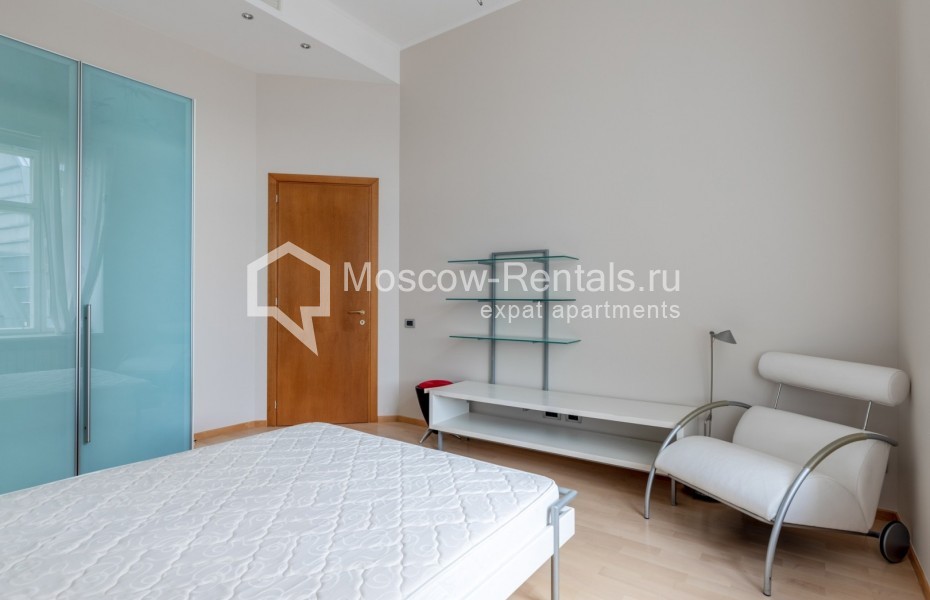 Photo #10 4-room (3 BR) apartment for <a href="http://moscow-rentals.ru/en/articles/long-term-rent" target="_blank">a long-term</a> rent
 in Russia, Moscow, Brusov lane, 1Б С 1