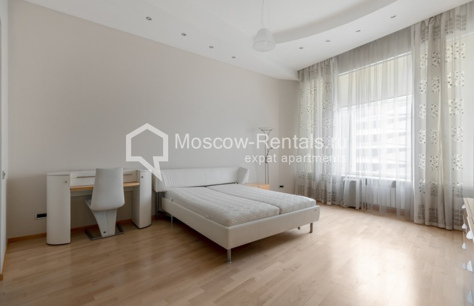 Photo #11 4-room (3 BR) apartment for <a href="http://moscow-rentals.ru/en/articles/long-term-rent" target="_blank">a long-term</a> rent
 in Russia, Moscow, Brusov lane, 1Б С 1