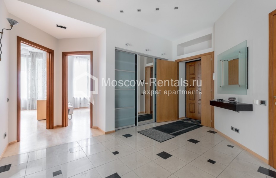 Photo #17 4-room (3 BR) apartment for <a href="http://moscow-rentals.ru/en/articles/long-term-rent" target="_blank">a long-term</a> rent
 in Russia, Moscow, Brusov lane, 1Б С 1