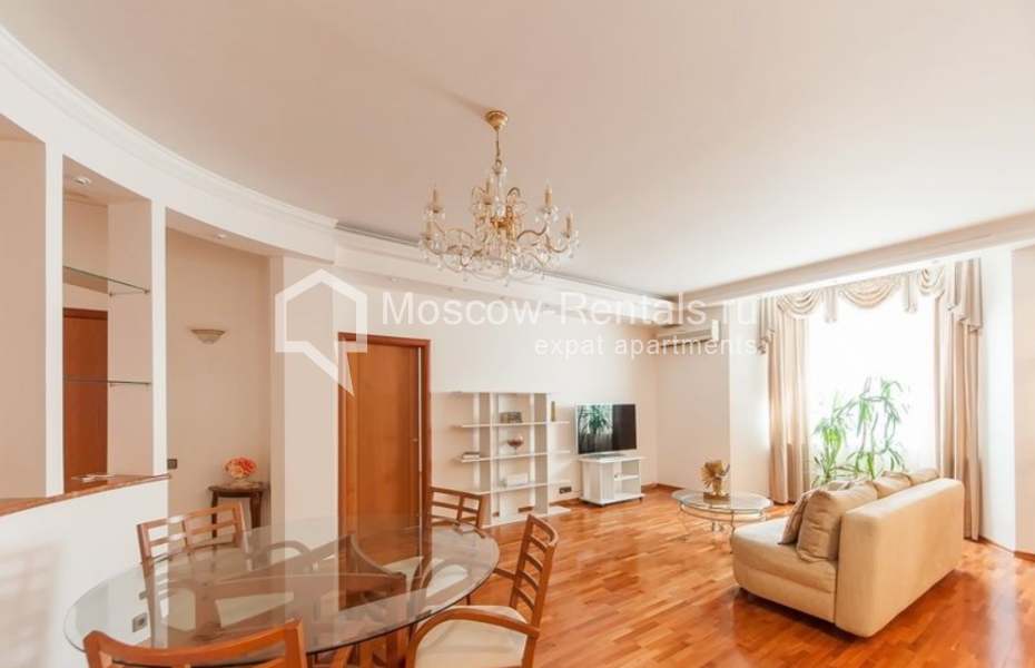 Photo #5 4-room (3 BR) apartment for <a href="http://moscow-rentals.ru/en/articles/long-term-rent" target="_blank">a long-term</a> rent
 in Russia, Moscow, Malaya Ordynka str, 3