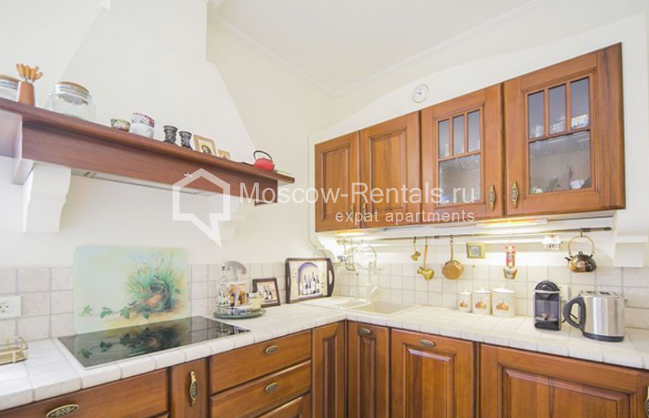 Фото №6 3-комн. кв. в аренду на длительный срок в Россия, Москва, Яковоапостольский пер, 9 С 2