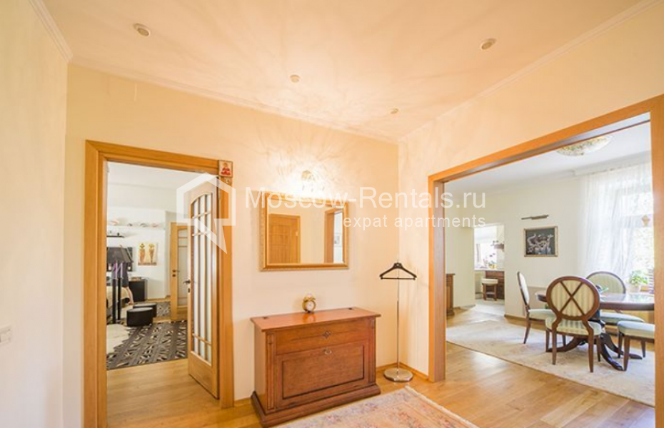 Фото №7 3-комн. кв. в аренду на длительный срок в Россия, Москва, Яковоапостольский пер, 9 С 2