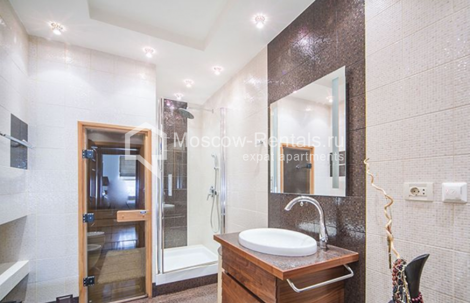 Фото №10 3-комн. кв. в аренду на длительный срок в Россия, Москва, Яковоапостольский пер, 9 С 2