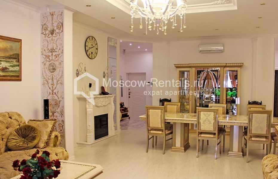 Photo #3 3-room (2 BR) apartment for <a href="http://moscow-rentals.ru/en/articles/long-term-rent" target="_blank">a long-term</a> rent
 in Russia, Moscow, Troitskaya str, 13