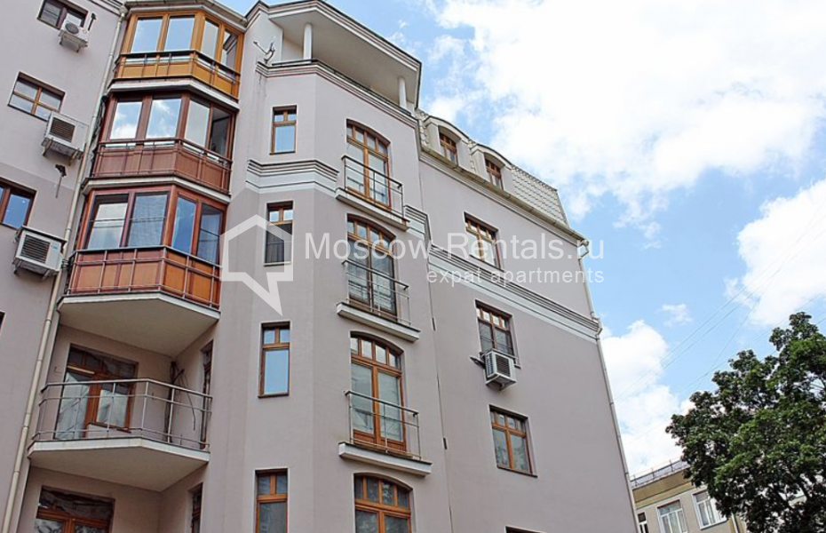 Photo #5 3-room (2 BR) apartment for <a href="http://moscow-rentals.ru/en/articles/long-term-rent" target="_blank">a long-term</a> rent
 in Russia, Moscow, Troitskaya str, 13