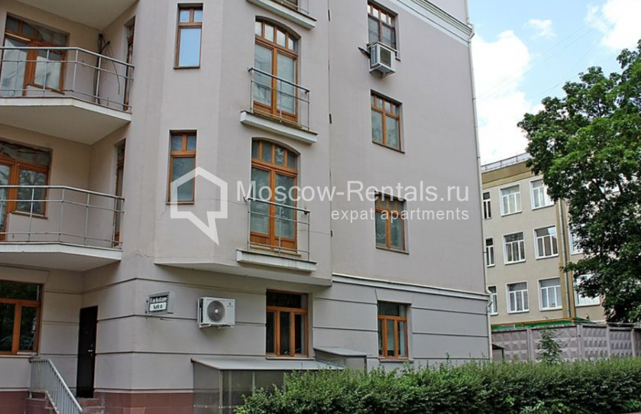Photo #6 3-room (2 BR) apartment for <a href="http://moscow-rentals.ru/en/articles/long-term-rent" target="_blank">a long-term</a> rent
 in Russia, Moscow, Troitskaya str, 13