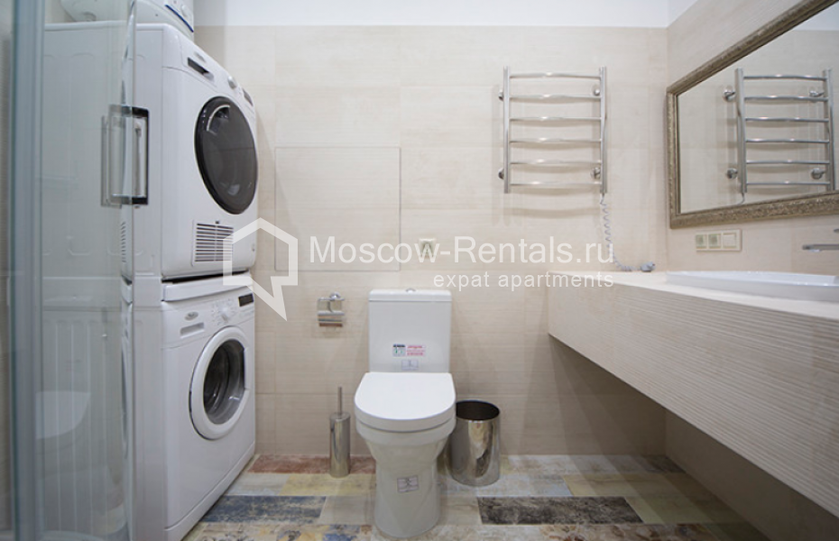 Photo #9 3-room (2 BR) apartment for <a href="http://moscow-rentals.ru/en/articles/long-term-rent" target="_blank">a long-term</a> rent
 in Russia, Moscow, 1st Kolobovsky lane, 18