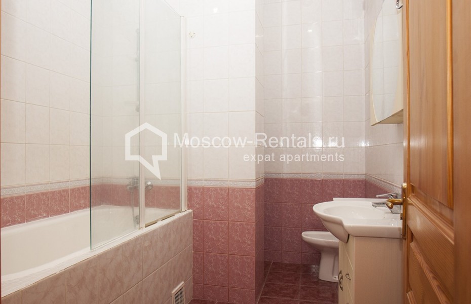 Photo #18 6-room (5 BR) apartment for <a href="http://moscow-rentals.ru/en/articles/long-term-rent" target="_blank">a long-term</a> rent
 in Russia, Moscow, Dolgorukovskaya str, 29
