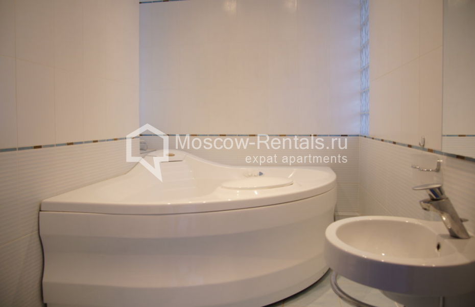 Photo #9 4-room (3 BR) apartment for <a href="http://moscow-rentals.ru/en/articles/long-term-rent" target="_blank">a long-term</a> rent
 in Russia, Moscow, Leningradsky prospect, 76 к 1