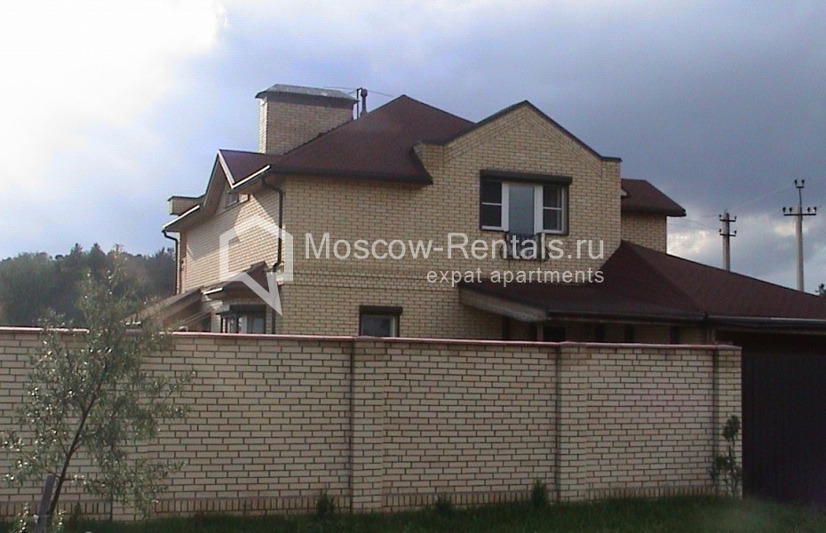 Photo #1 House for <a href="http://moscow-rentals.ru/en/articles/long-term-rent" target="_blank">a long-term</a> rent
 in Russia, Moscow, Moscow region, Shchelkovsky district, New Sloboda village