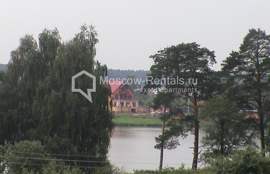 Photo #2 House for <a href="http://moscow-rentals.ru/en/articles/long-term-rent" target="_blank">a long-term</a> rent
 in Russia, Moscow, Moscow region, Shchelkovsky district, New Sloboda village